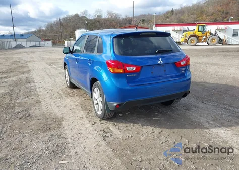 2015 Mitsubishi Outlander Sport Es z USA, uszkodzony, nr VIN 4A4AP3AW2FE030478